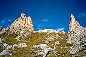 Trekking nel Parco Naturale Puez-Odle. Da Passo Gardena al Rifugio Puez, i picchi del passo Cir.